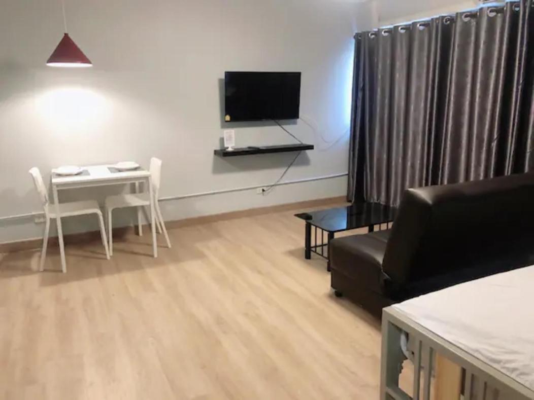 פאק קרט Popular Condo Near Impact/Thunder Dome מראה חיצוני תמונה