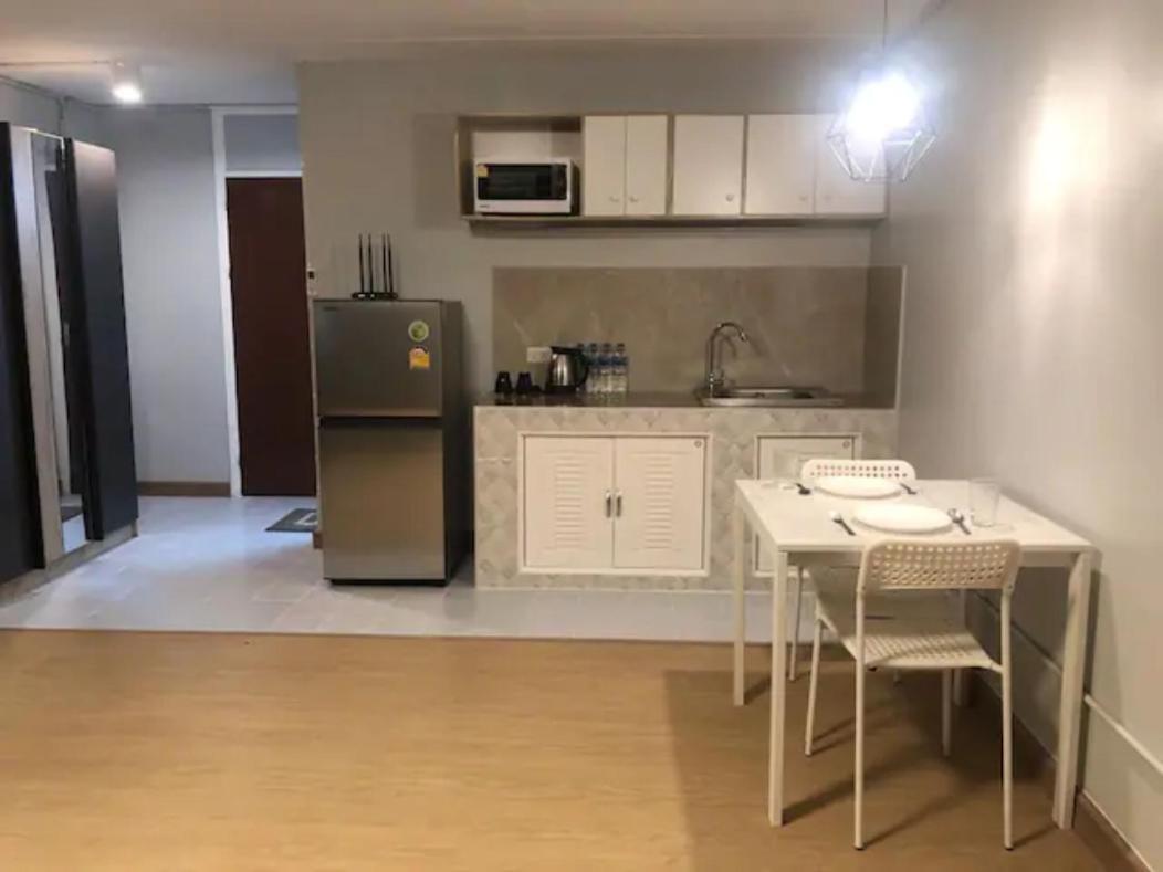 פאק קרט Popular Condo Near Impact/Thunder Dome מראה חיצוני תמונה